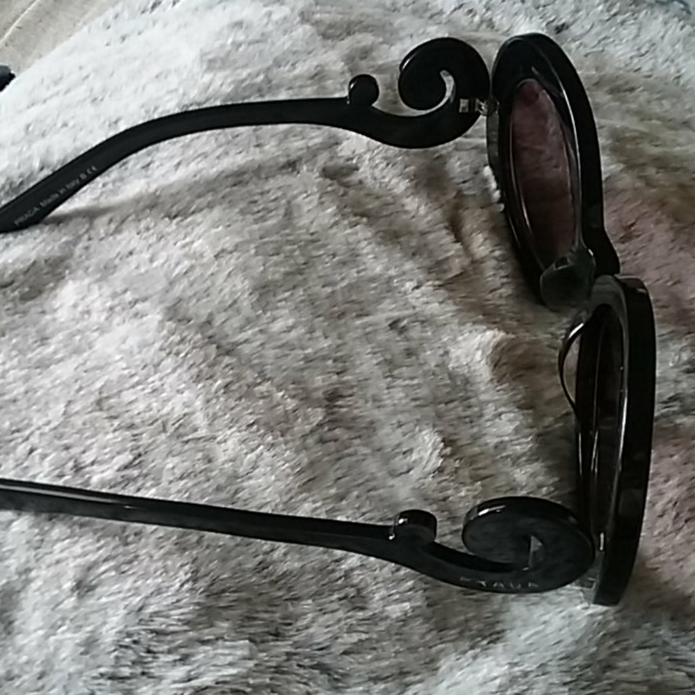 Prada Prescription Sunglasses - Picture 5 of 11